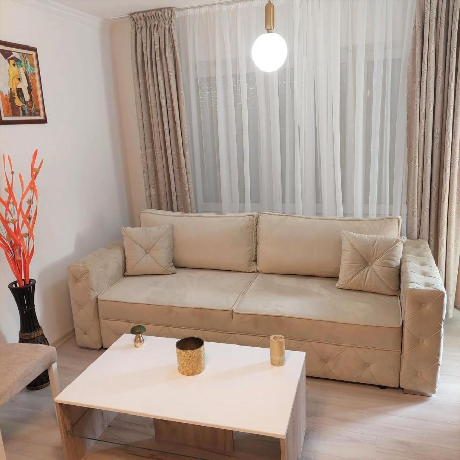 City Lux Square Apartments סקופיה מראה חיצוני תמונה