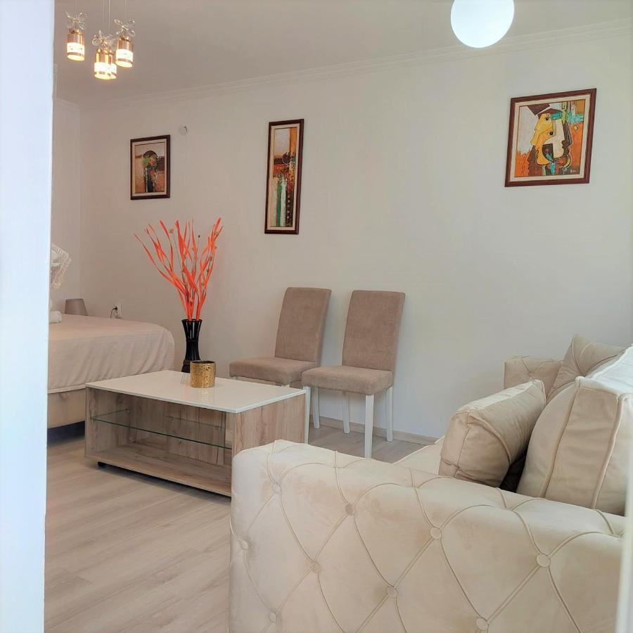 City Lux Square Apartments סקופיה מראה חיצוני תמונה